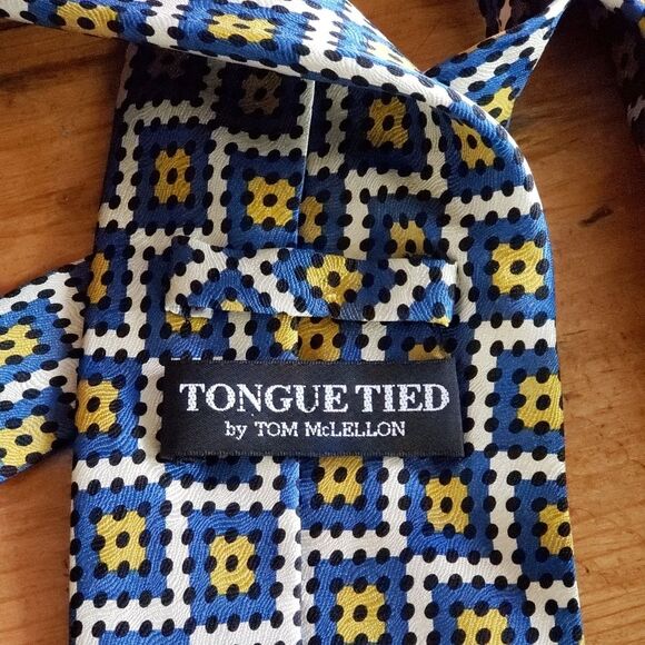Men's Tongue Tied 100% Silk Tie - Picture 4 of 6